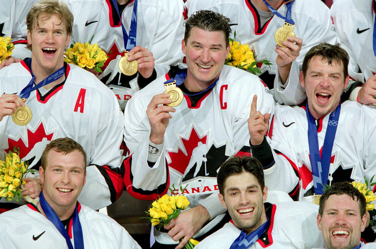 2002-mario-lemieux-pronger-fleury-brodeur-peca-nolan-001086602.jpg